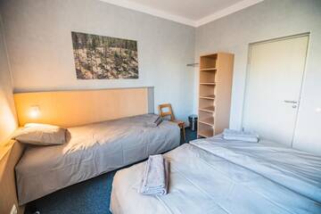 Фото номера Трехместный номер с общей ванной комнатой Хостелы Hostel Sili г. Mežciems 6